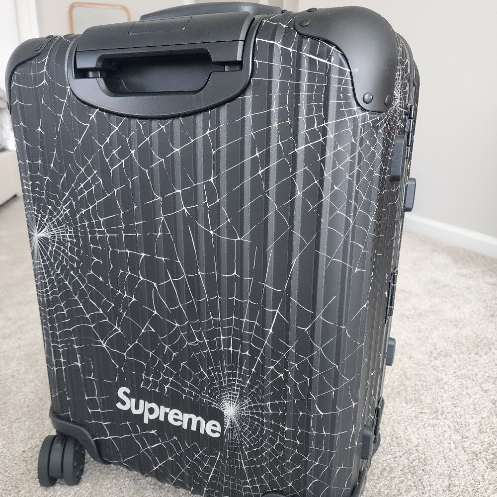 Supreme x Rimowa Cabin Plus Luggage
